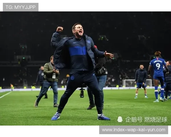 切尔西设置三人留守前场反击陷阱，定位球攻防一体化成型